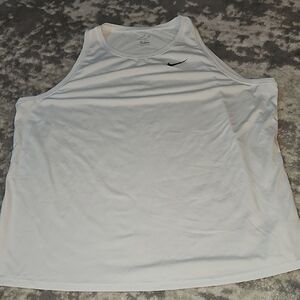 Nike Women XXL White Athletic Dri Fit Tank Top